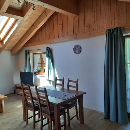 شقة Apartment Ferienhaus Huber *